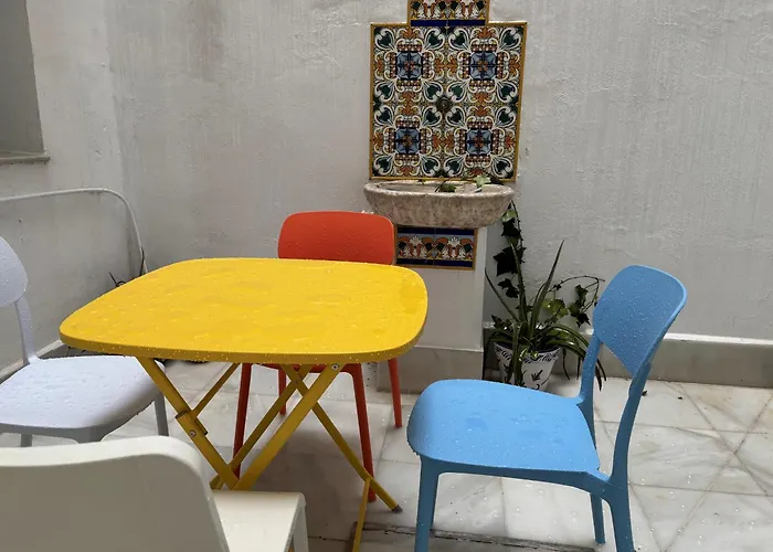 Bonito Y Muy Fresco Apartamento En Nervion De Dos Habitaciones Y Dos Banos